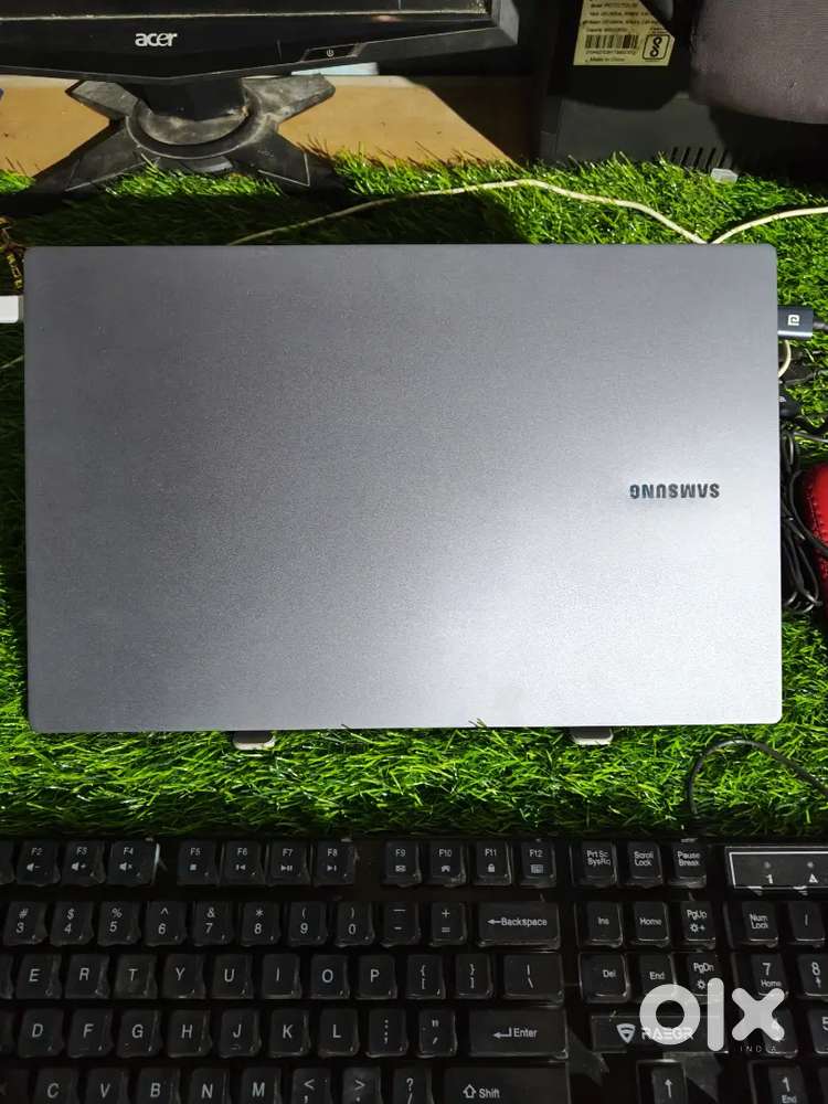 Samsung book 4