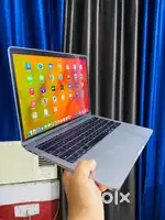 Apple MacBook Pro 16GB/512GB, i7 Processor (Laptop)