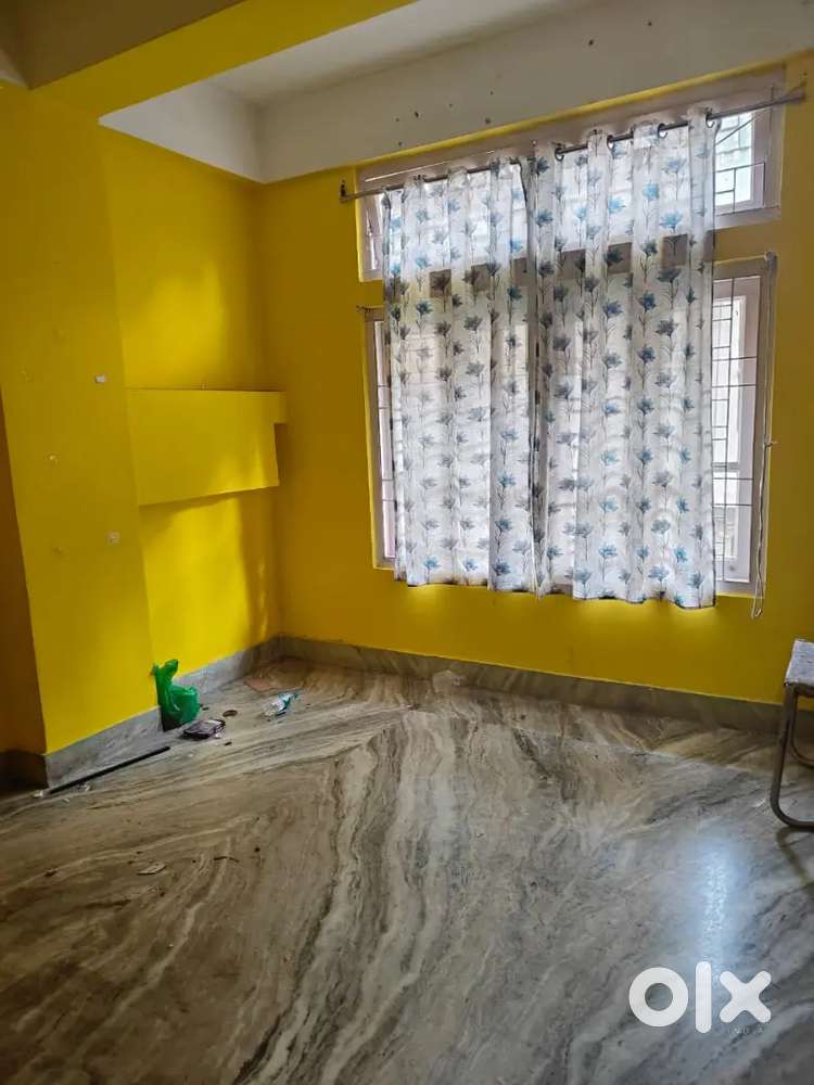 Need a male roommate to share 3bhk