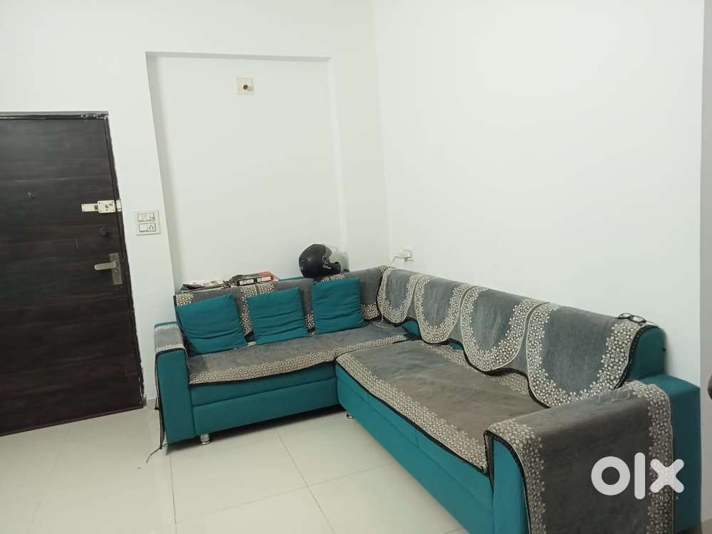 2 bhk furnished flat for sale in chandkheda
