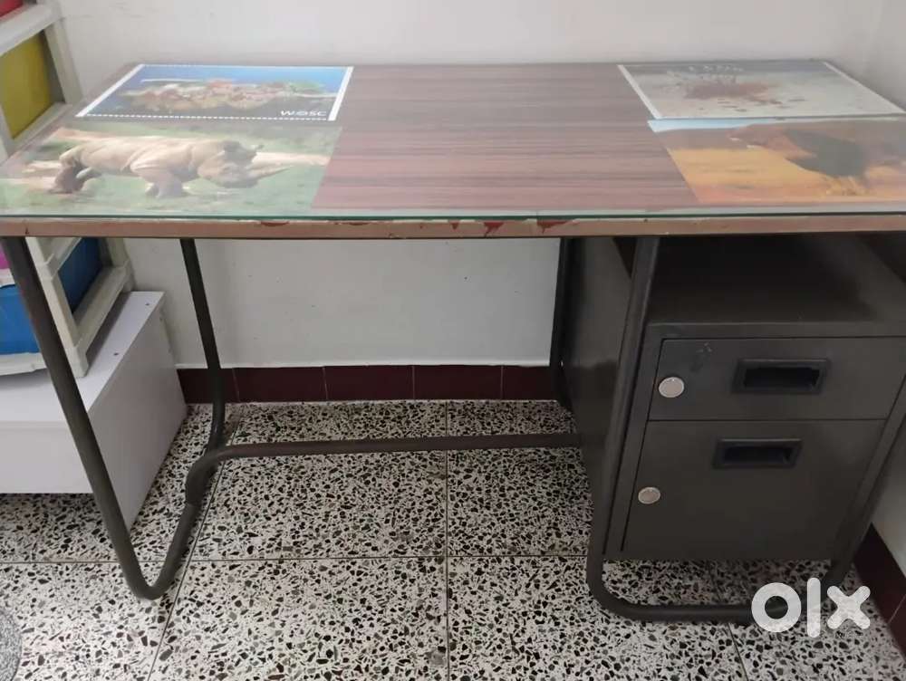 Office/Study Table with glass Top