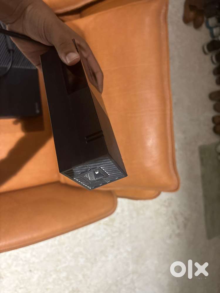 XBOX ONE INCLUDING KINECT SENSOR