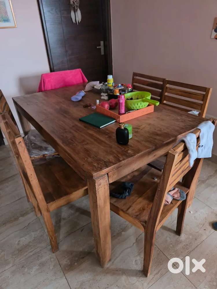 Dining Table with 6 Chairs