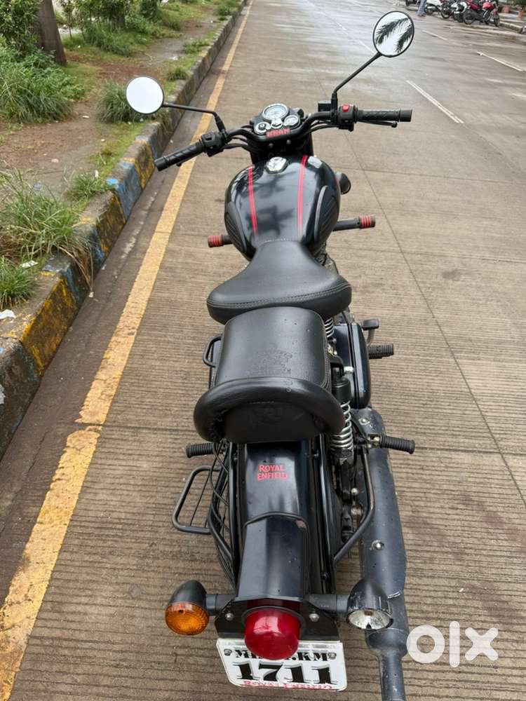 Royal Enfield 350 CC ( MATE BLACK )