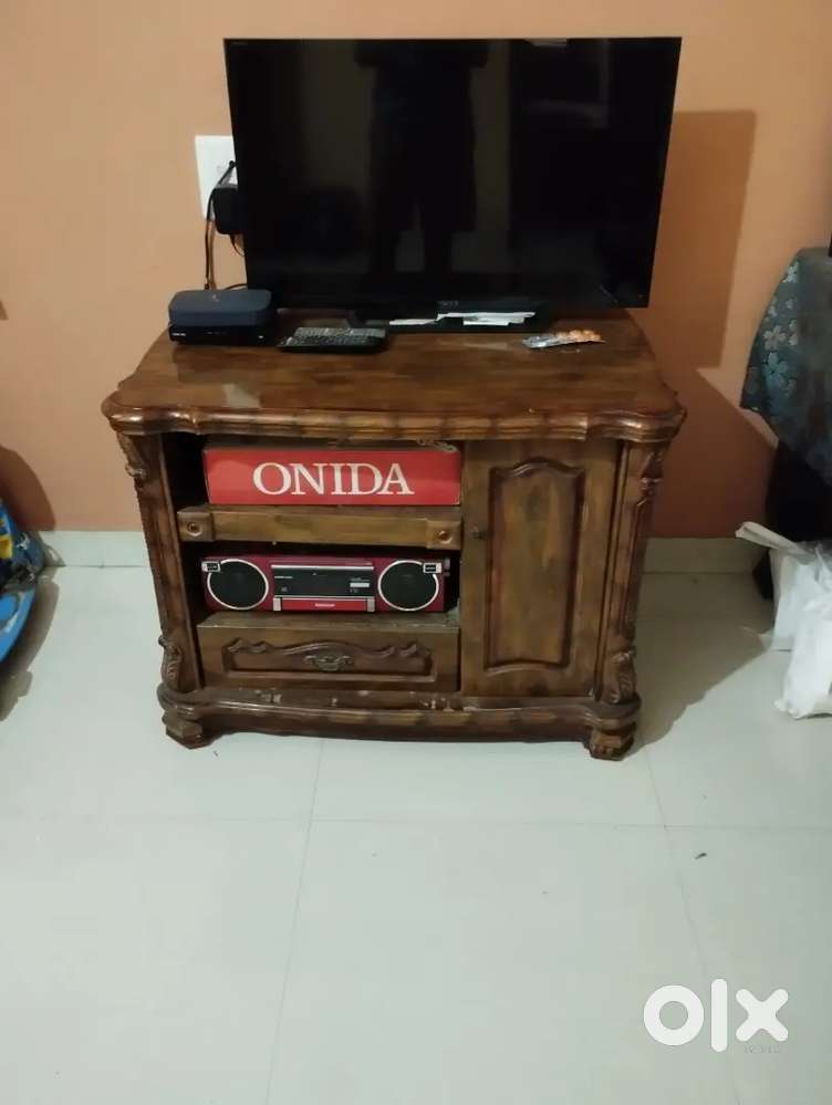 TV WOODEN TABLE