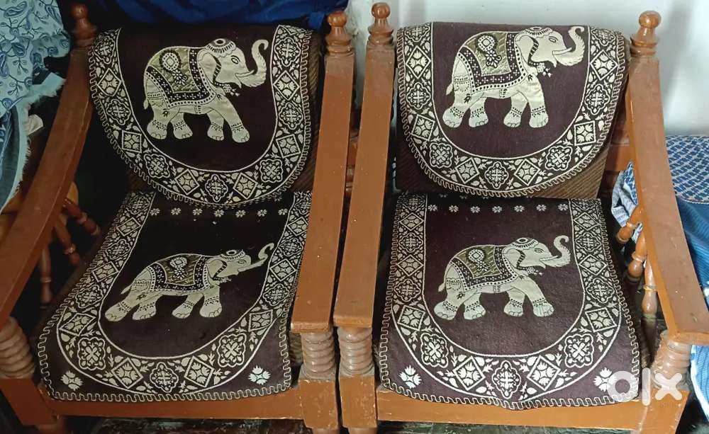 5  sitter sofa Sethi onlyy 3200₹