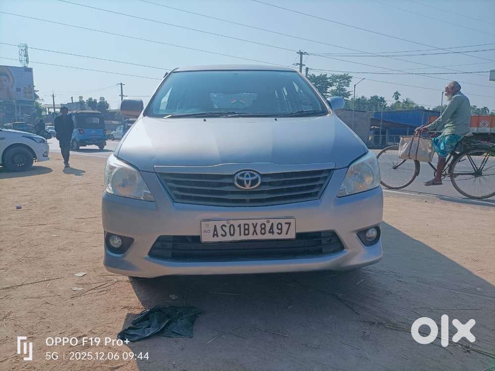 Toyota Innova 2.5 G (Diesel) 8 Seater, 2016, Diesel