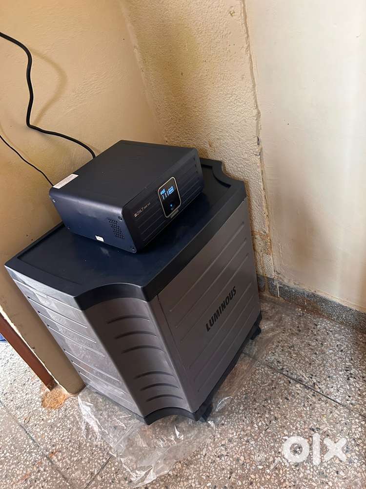 Inverter with Battery Including Trolly