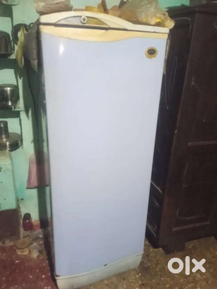 Godrej Freezer For Sale – Good Condition