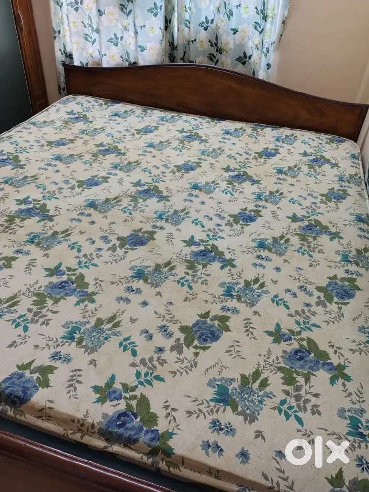 Curl on mattress