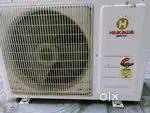 Im selling, unused 2 tone split AC with original bill and box. Urgent