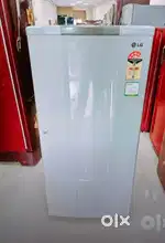 Second hand shop fridges