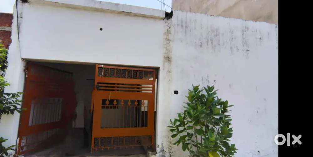 Fresh new condition 25×40=875 Urgent money required sell it home