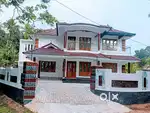 Puthuppally - 13 Cent , 2800 Sqft , 4 Bed Room Attached Luxury House
