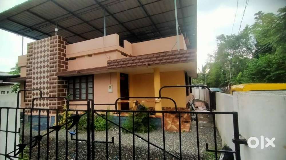 Thottakattukara 3 bhk house for rent