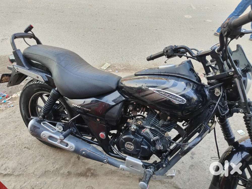 Bajaj avenger