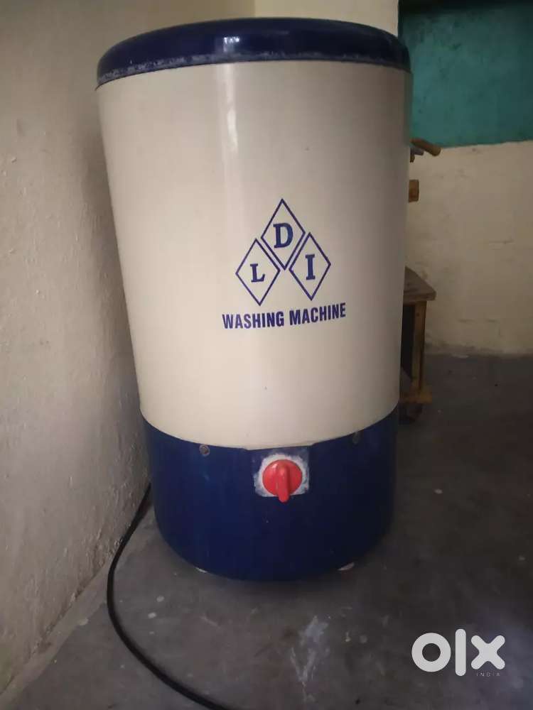 Bachelor washing machine