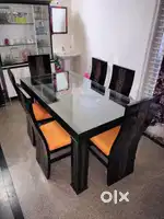 WOODEN DAINING TABLE 6CHER SATH .spraifinishing .available