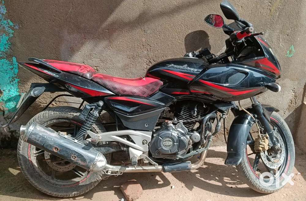 Well maintained and one hand used bike