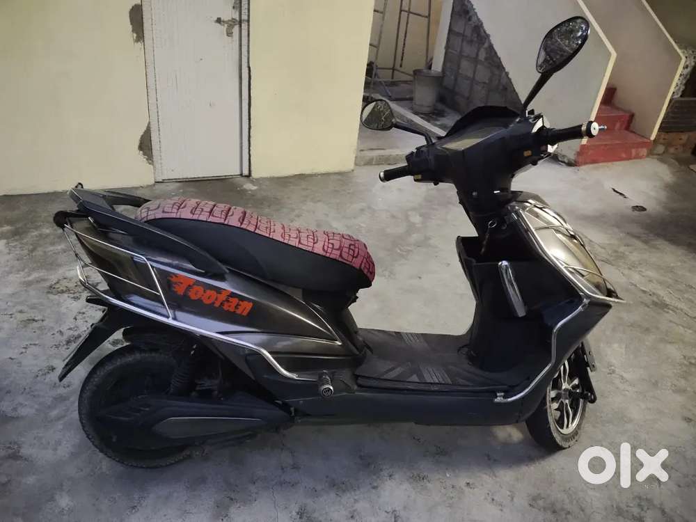 Mac warrior electric scooter