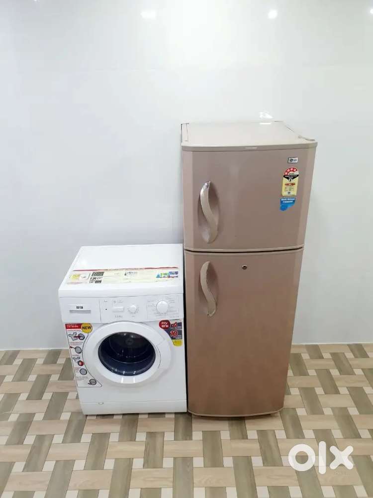 Compact Living Combo: Fridge and Washing Machine