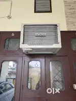 HITACHI 1TON WINDOW AC.BRAND NEW CONDITION,2 YEAR OLD