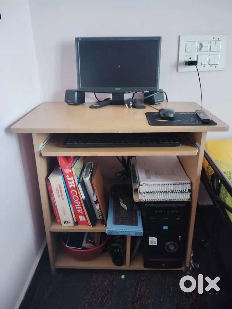 Desktop personal computer iball & dell custom built with table