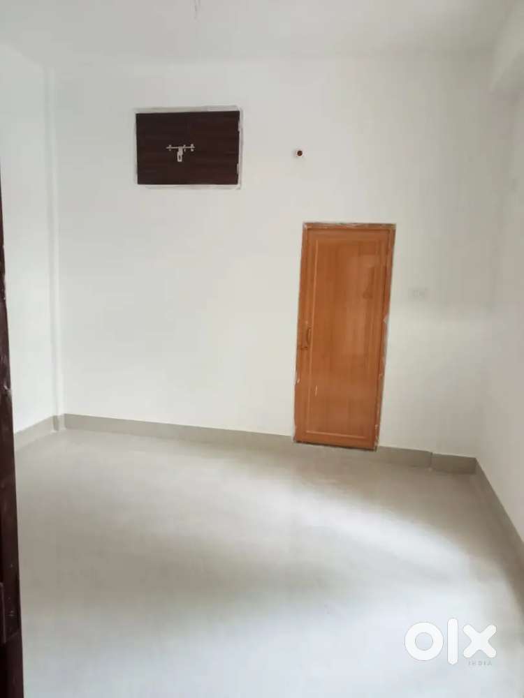Independent 3 rooms part at Birkuchi for students or working bachelors
