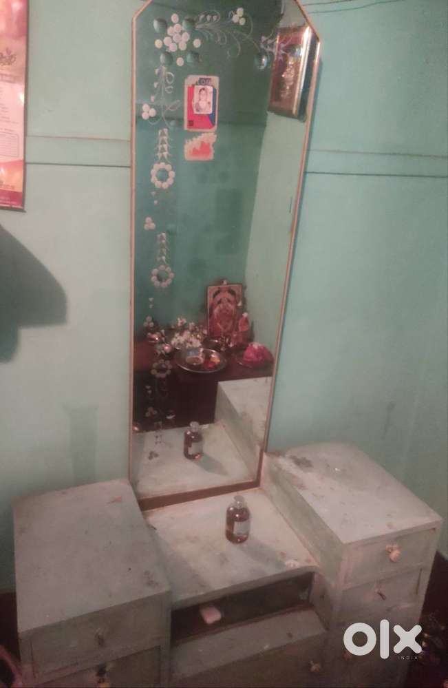 Tv stand with working TV, single cot bed, dressing table