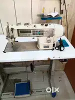 Electronic sewing machine