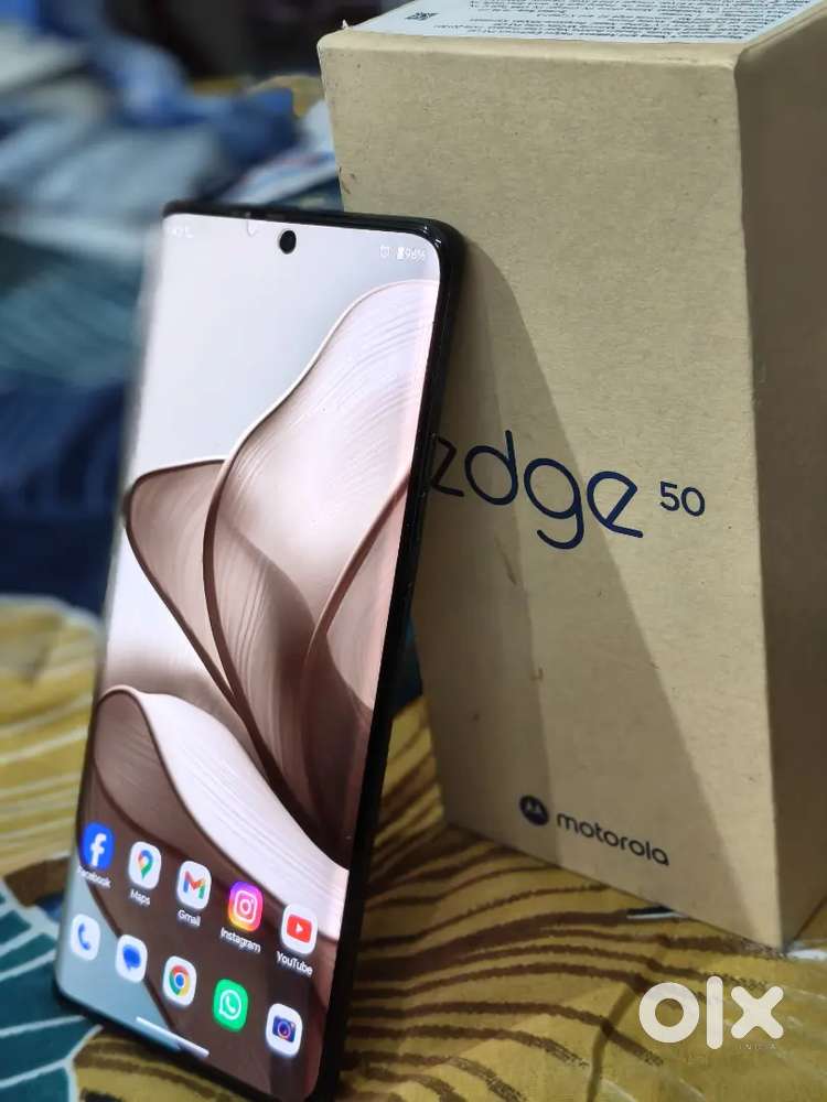 Motorola Edge 50(only 6 months used)(Fixed price)