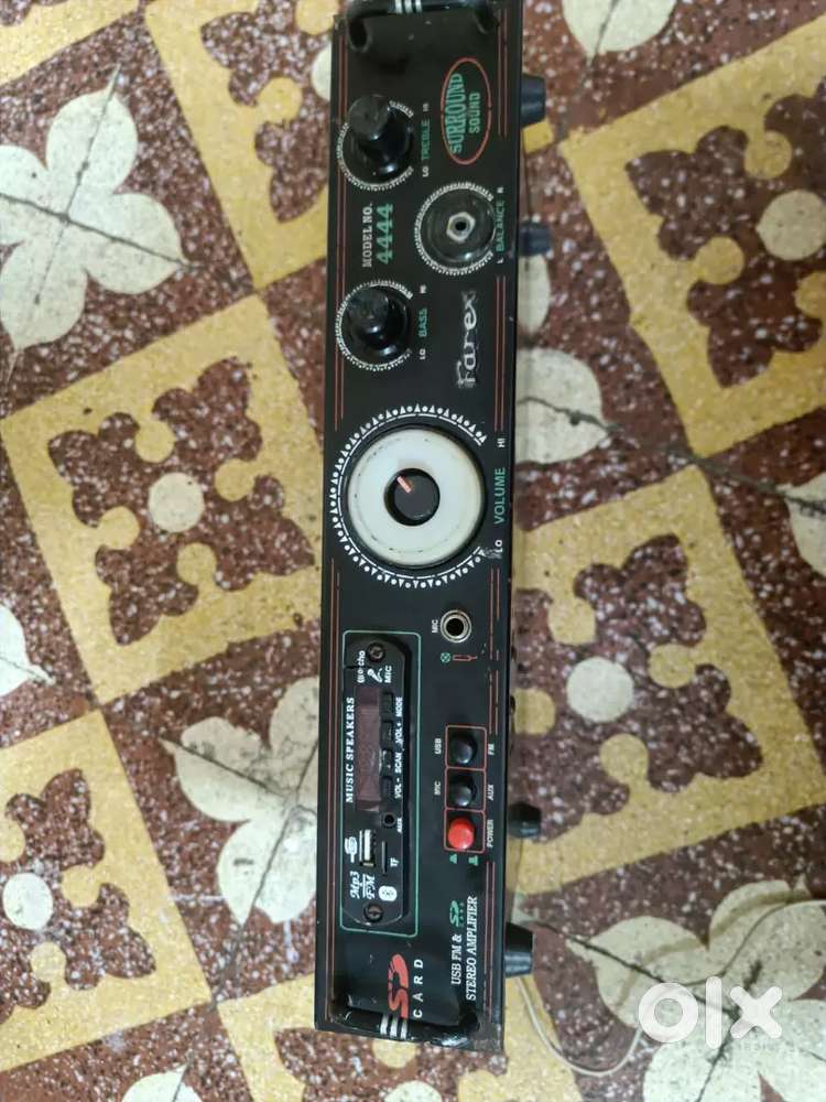 220 watt best farnex amplifier.