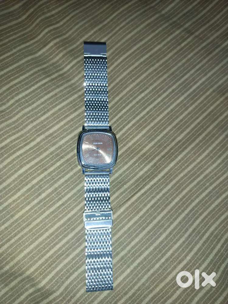 Premium Watch (Silver Chain)