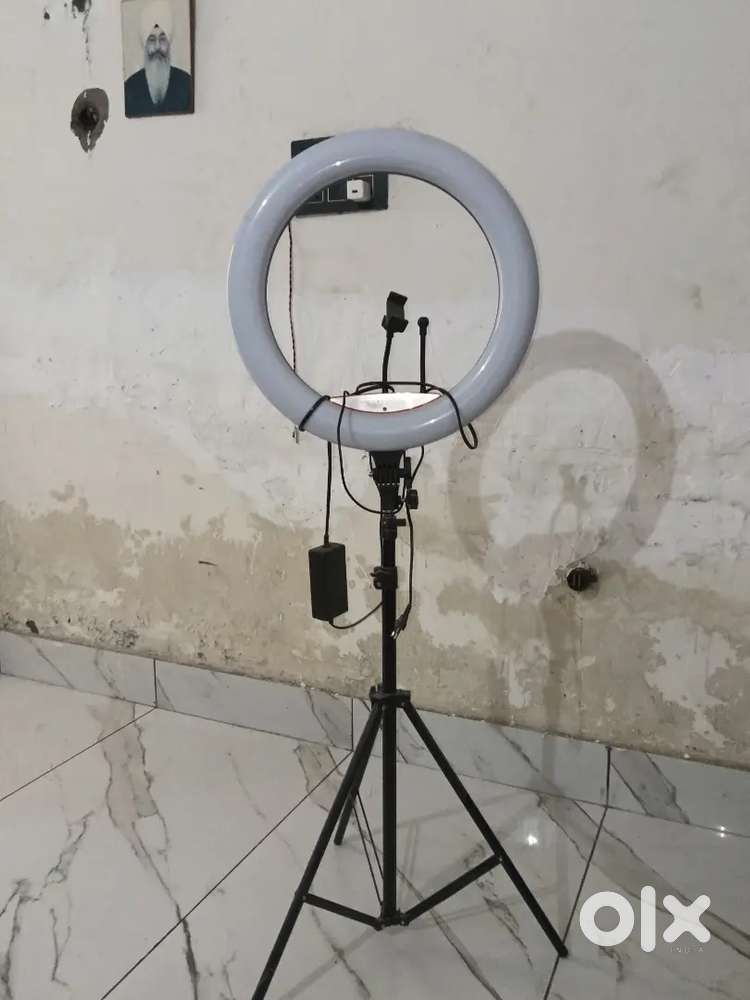 LED Ring Light with Tripod Stand – Perfect for YouTube, Reels & Makeup