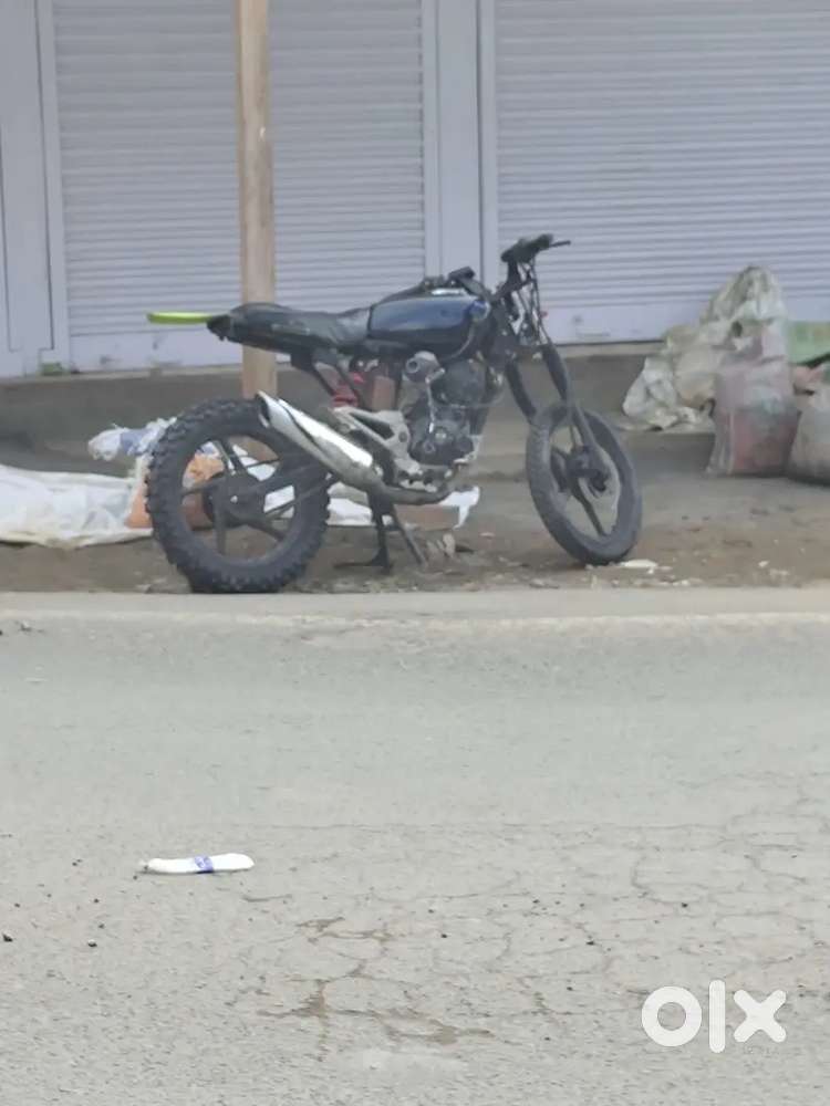 Pulsar 135 (offroad)