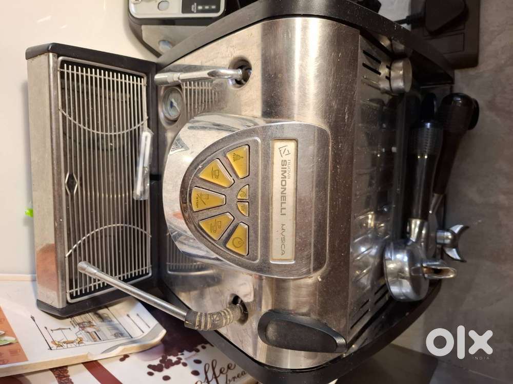 Lavazza coffe machine for cafe