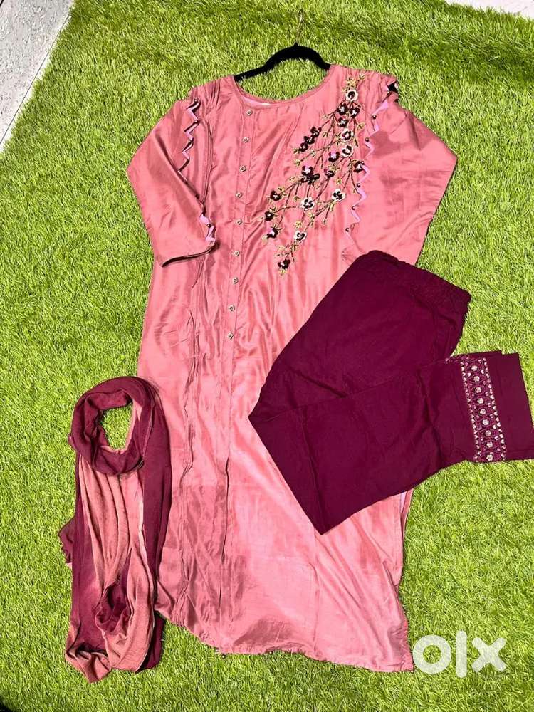 Cloths/bhurkha/scarf/purse