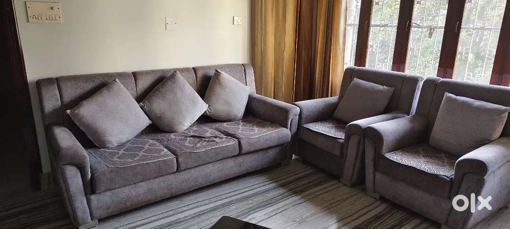 Sofa set with center table