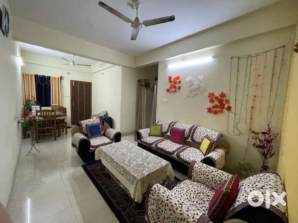 2bhk semi furnished Apartment for rent out at prime location