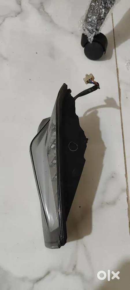 Tail light