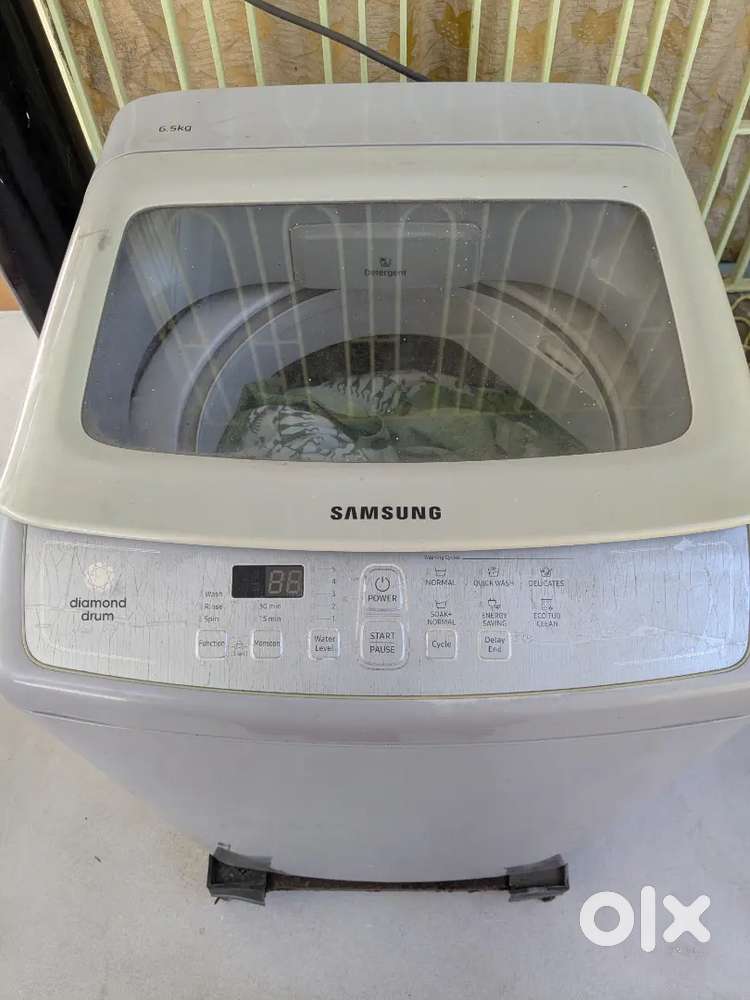 Top loading washing machine