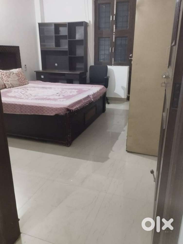 Looking for roommate in sector 51, Gurgaon