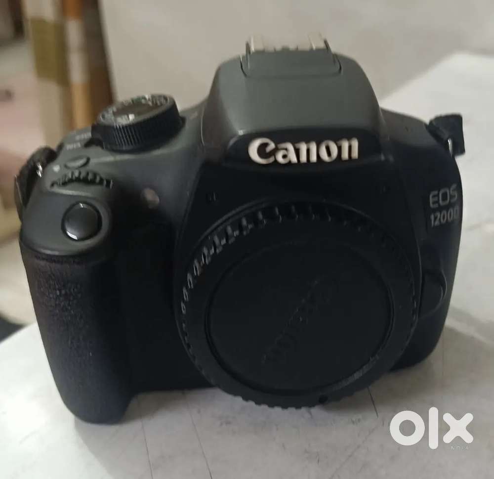 Canon EOS 1200D dslr camera
