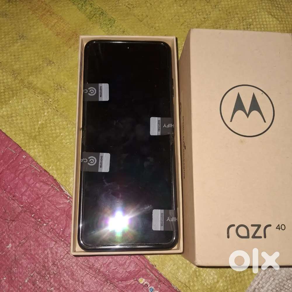 Moto razr 40 5g flip 8gb 256gb