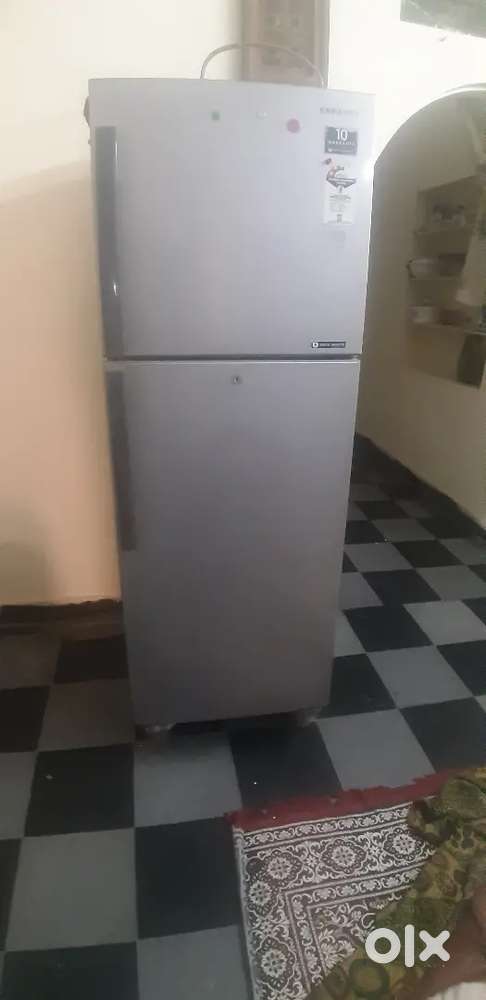 Good condition big freges