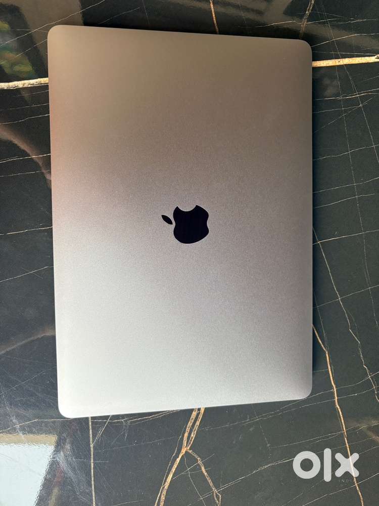 M1 brand new 8GB ram and 256GB SSD, 5 days old