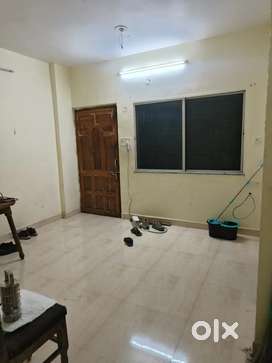 Roommates Needed | Full Room Available in 3BHK Flat Wanadongri. ]