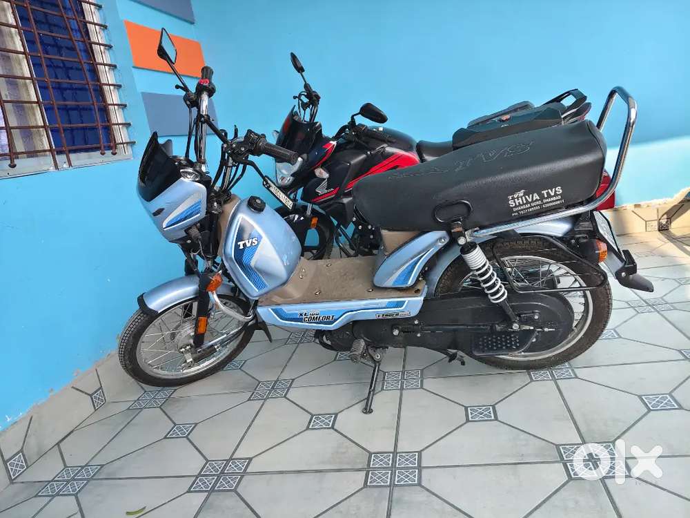 Fully new condition bahut kam use hua hai