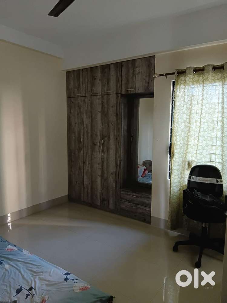 Road Side flat,mainland guwahati, open space