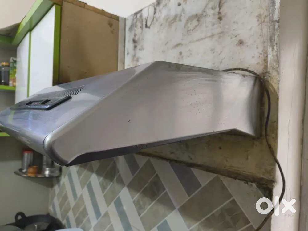 Faber Chimney with 02 Steel baffle filters